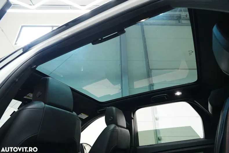 Land Rover Discovery Sport din 2020 cu 63.400 km - oferta LAN153859 - foto 8