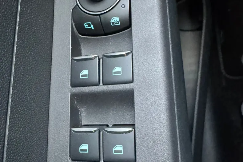 Ford Courier din 2024 cu 19 km - oferta FOR153870 - foto 22