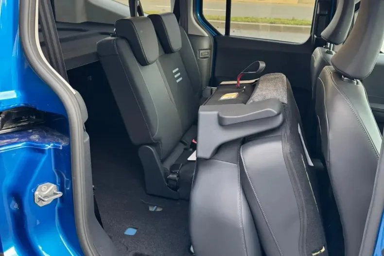 Ford Courier din 2024 cu 19 km - oferta FOR153870 - foto 26