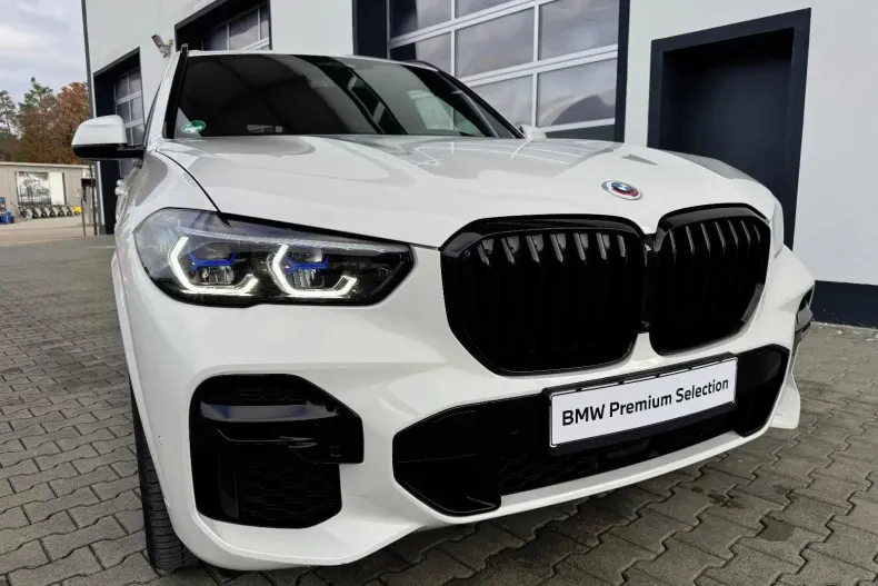 BMW X5 din 2022 cu 57.899 km - oferta BMW153875 - foto 1