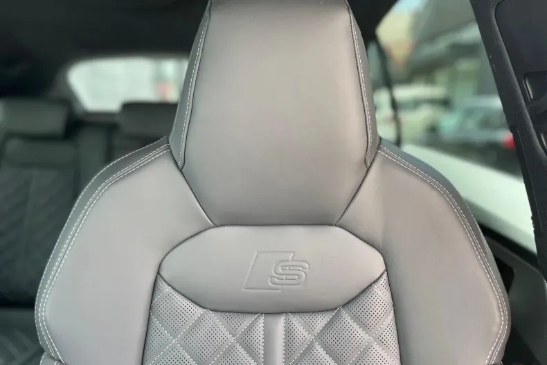 Audi Q8 din 2025 cu 30 km - oferta AUD153878 - foto 16