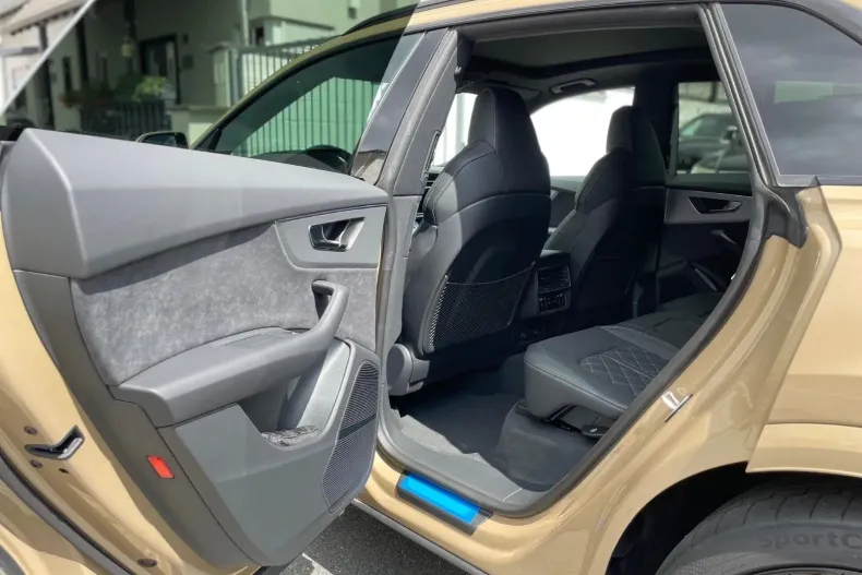 Audi Q8 din 2025 cu 30 km - oferta AUD153878 - foto 19