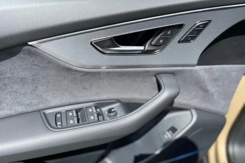 Audi Q8 din 2025 cu 30 km - oferta AUD153878 - foto 27