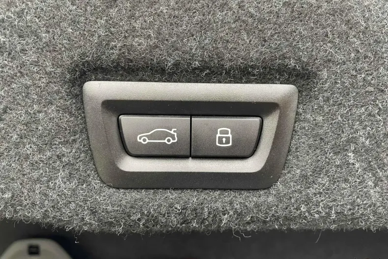 BMW Seria 5 din 2024 cu 27.054 km - oferta BMW153879 - foto 37