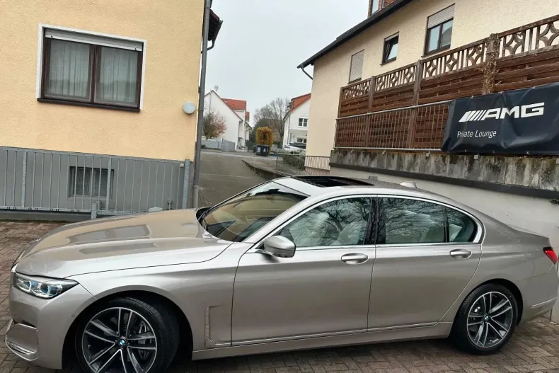 BMW Seria 7 din 2022 cu 85.000 km - oferta BMW153880 - foto 24