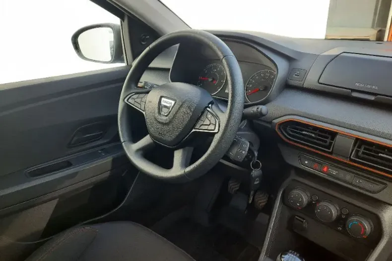 Dacia Sandero din 2021 cu 45.731 km - oferta DAC153886 - foto 12