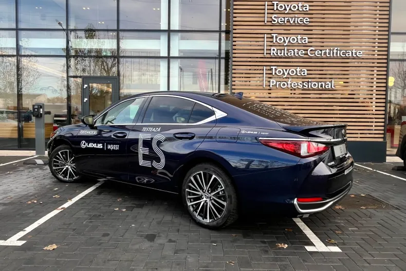 Lexus Seria ES din 2025 cu 1.000 km - oferta LEX153889 - foto 5