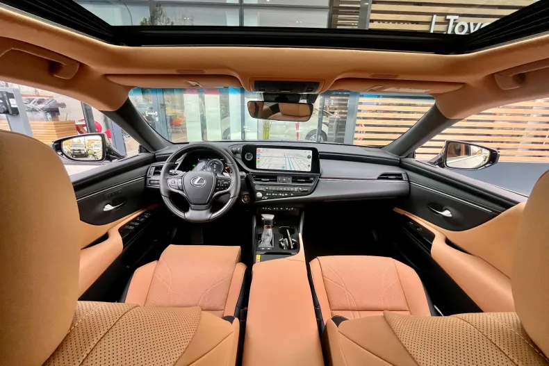 Lexus Seria ES din 2025 cu 1.000 km - oferta LEX153889 - foto 12