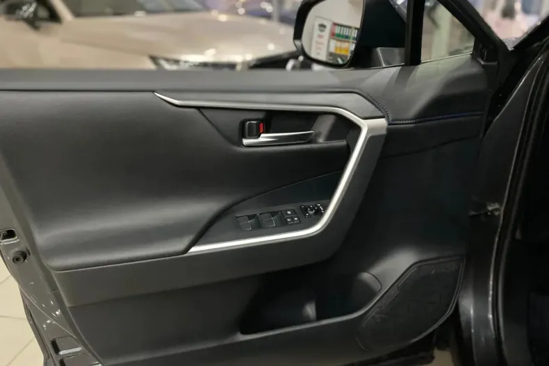 Toyota RAV4 din 2019 cu 61.540 km - oferta TOY153890 - foto 9