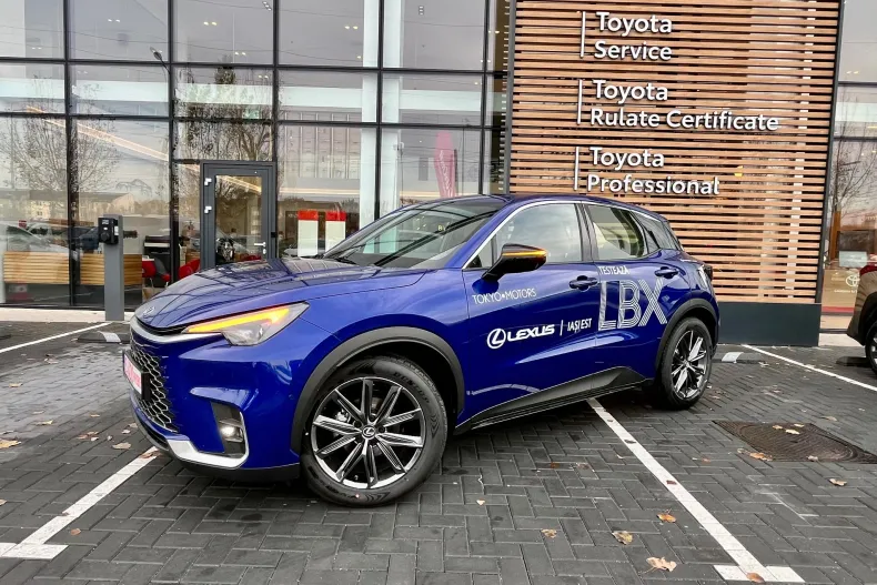 Lexus LBX din 2025 cu 1.000 km - oferta LEX153892 - foto 2