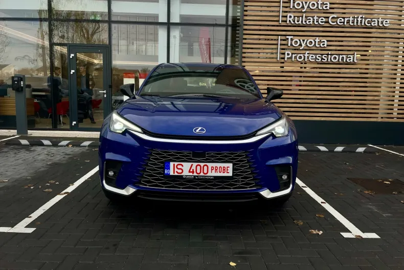 Lexus LBX din 2025 cu 1.000 km - oferta LEX153892 - foto 3