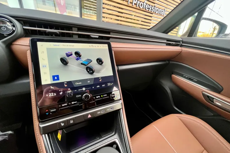 Lexus LBX din 2025 cu 1.000 km - oferta LEX153892 - foto 16