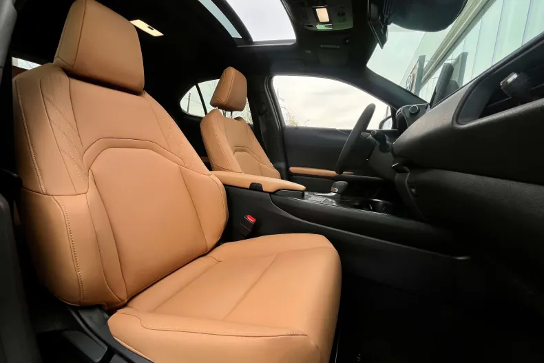 Lexus UX din 2025 cu 3.000 km - oferta LEX153894 - foto 14