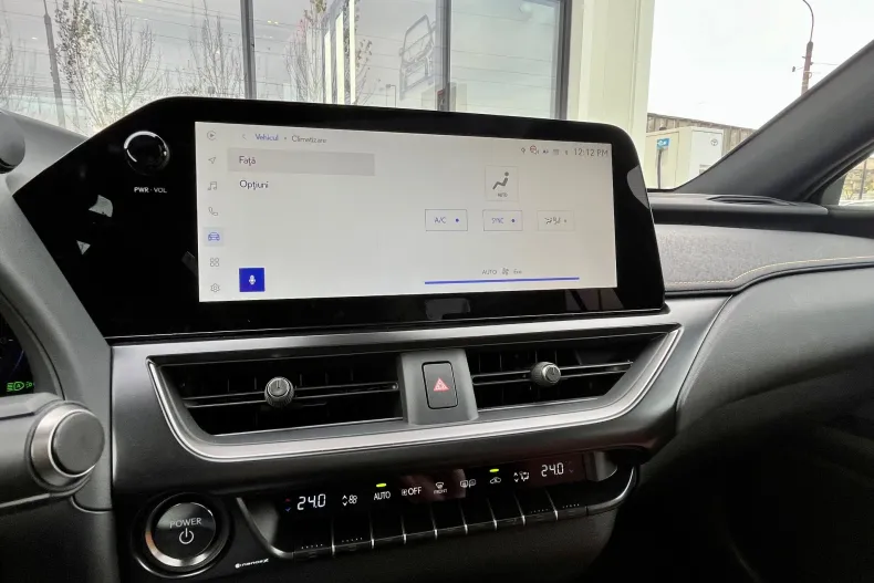 Lexus UX din 2025 cu 3.000 km - oferta LEX153894 - foto 18