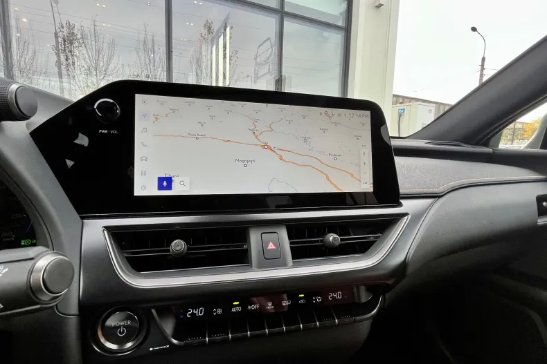 Lexus UX din 2025 cu 3.000 km - oferta LEX153894 - foto 21