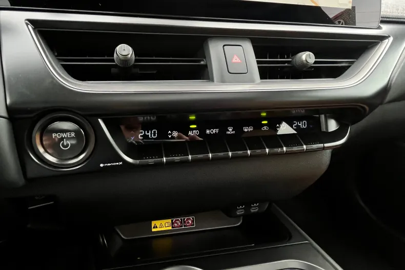 Lexus UX din 2025 cu 3.000 km - oferta LEX153894 - foto 23