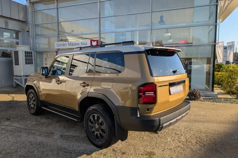 Toyota Land Cruiser din 2024 cu 9.233 km - oferta TOY153895 - foto 6