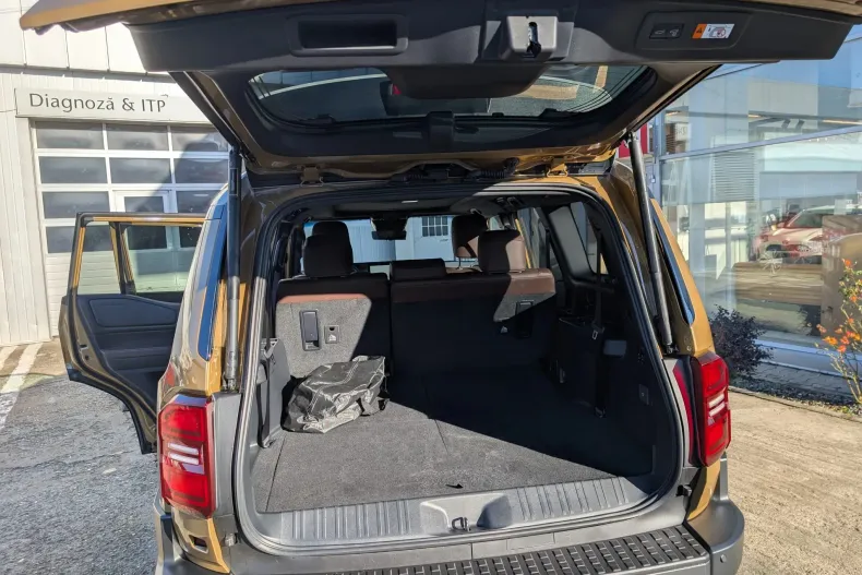 Toyota Land Cruiser din 2024 cu 9.233 km - oferta TOY153895 - foto 8