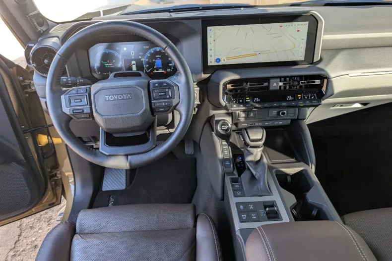 Toyota Land Cruiser din 2024 cu 9.233 km - oferta TOY153895 - foto 23