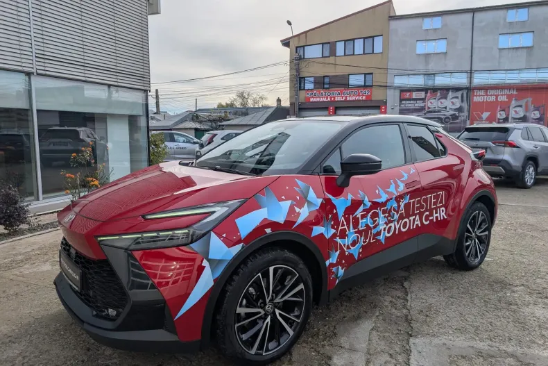 Toyota C-HR din 2024 cu 11.550 km - oferta TOY153898 - foto 3