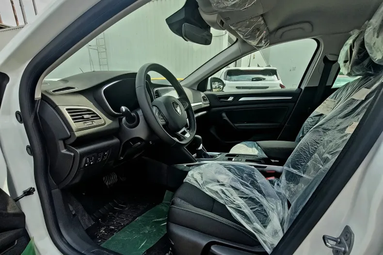 Renault Megane din 2025 cu 1 km - oferta REN153899 - foto 8