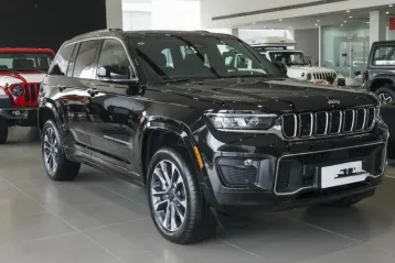 Jeep Cherokee din 2023 - oferta JEE153901