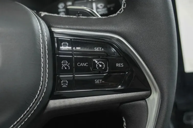 Jeep Cherokee din 2023 cu 10 km - oferta JEE153901 - foto 4