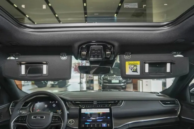 Jeep Cherokee din 2023 cu 10 km - oferta JEE153901 - foto 6