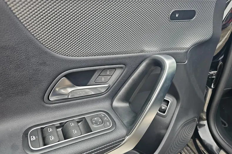 Mercedes-Benz A din 2022 cu 71.434 km - oferta MER153902 - foto 13