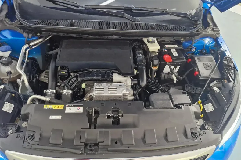 Peugeot 308 din 2020 cu 32.218 km - oferta PEU153905 - foto 10