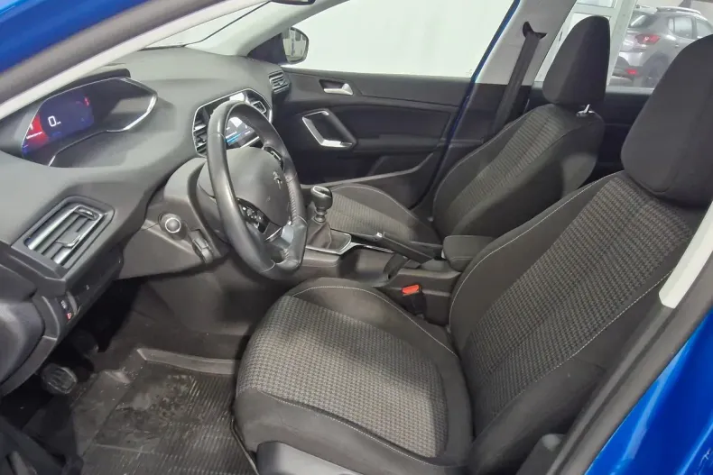 Peugeot 308 din 2020 cu 32.218 km - oferta PEU153905 - foto 19