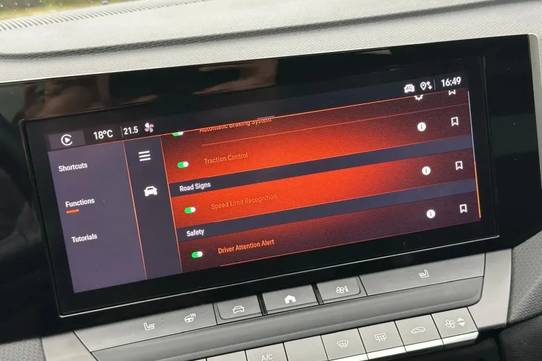 Opel Astra din 2023 cu 71.000 km - oferta OPE153907 - foto 24