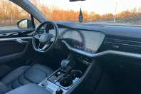 Volkswagen Touareg din 2023 cu 106.000 km - oferta VOL153908 - foto 5