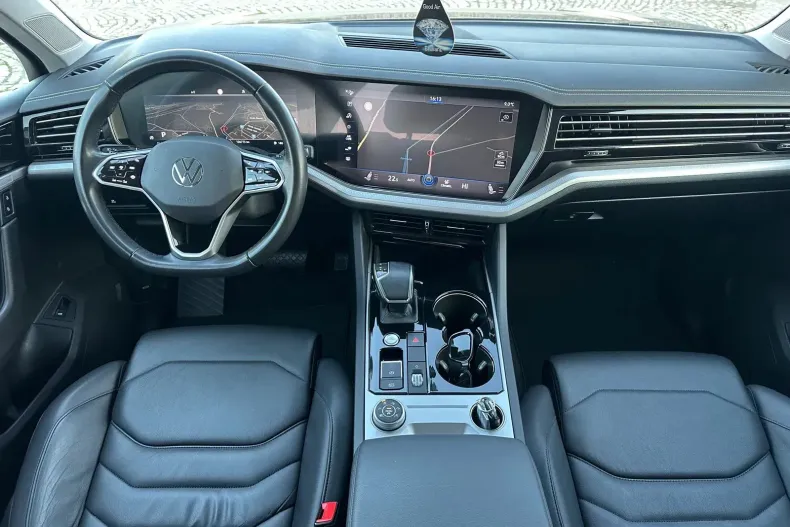 Volkswagen Touareg din 2023 cu 106.000 km - oferta VOL153908 - foto 6