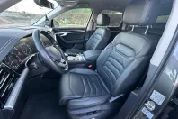 Volkswagen Touareg din 2023 cu 106.000 km - oferta VOL153908 - foto 8