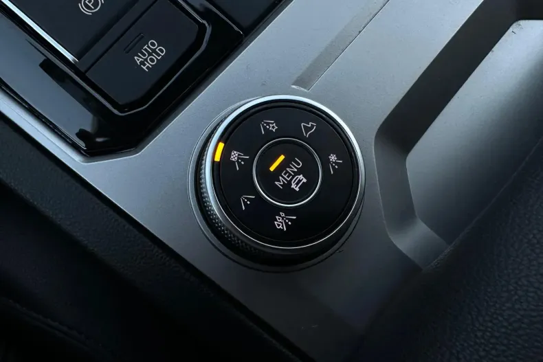 Volkswagen Touareg din 2023 cu 106.000 km - oferta VOL153908 - foto 30