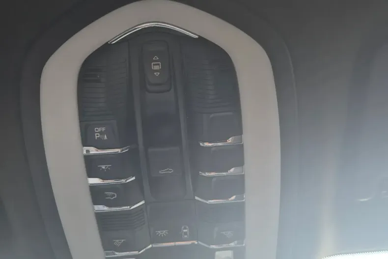 Porsche Macan din 2019 cu 53.900 km - oferta POR153909 - foto 24