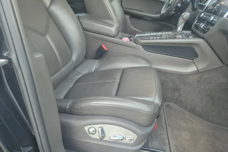 Porsche Macan din 2019 cu 53.900 km - oferta POR153909 - foto 30