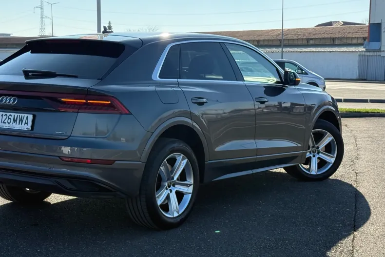 Audi Q8 din 2022 cu 179.000 km - oferta AUD153911 - foto 5
