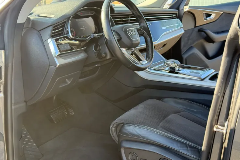 Audi Q8 din 2022 cu 179.000 km - oferta AUD153911 - foto 17