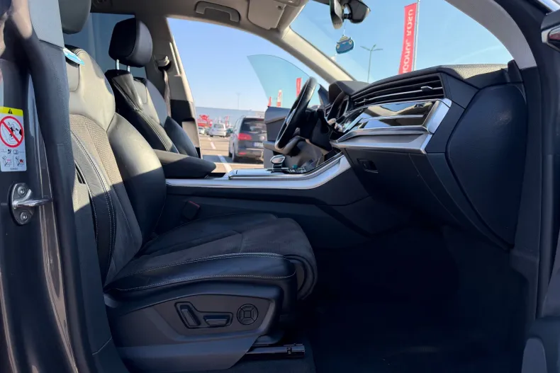 Audi Q8 din 2022 cu 179.000 km - oferta AUD153911 - foto 26