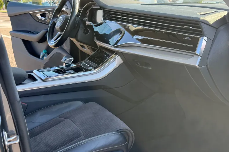 Audi Q8 din 2022 cu 179.000 km - oferta AUD153911 - foto 27