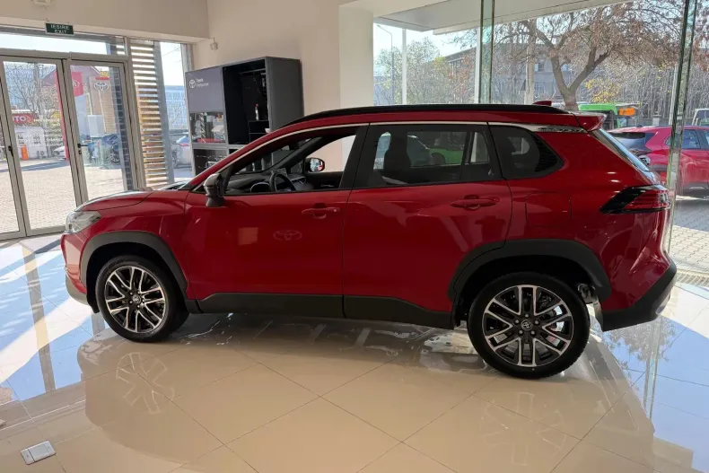 Toyota Corolla din 2025 cu 0 km - oferta TOY153918 - foto 3