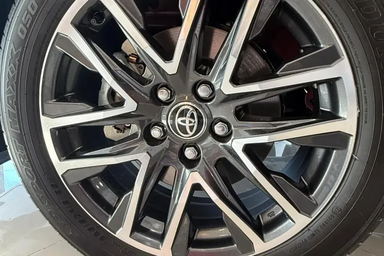 Toyota Corolla din 2025 cu 0 km - oferta TOY153918 - foto 8