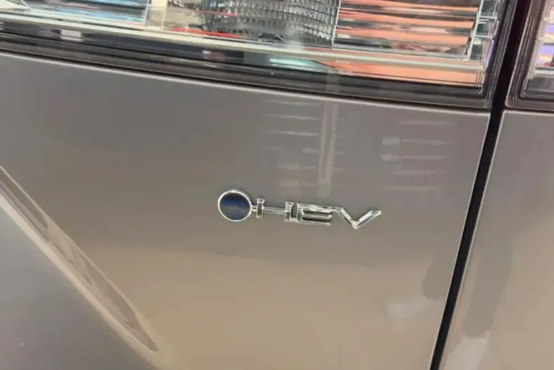 Toyota Corolla din 2025 cu 0 km - oferta TOY153919 - foto 9