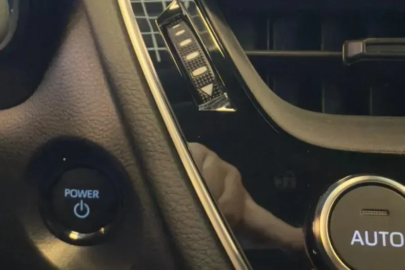 Toyota Corolla din 2025 cu 0 km - oferta TOY153919 - foto 15