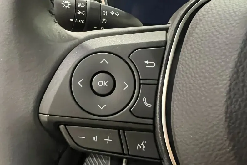 Toyota Corolla din 2025 cu 0 km - oferta TOY153921 - foto 4