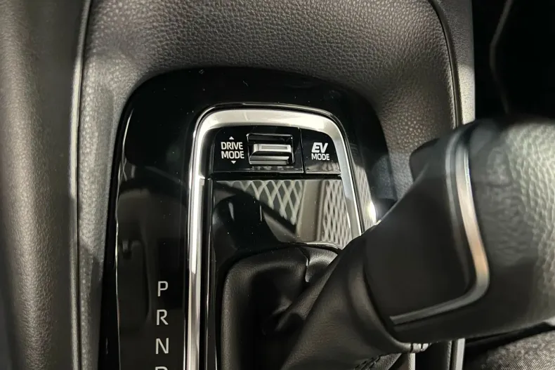 Toyota Corolla din 2025 cu 0 km - oferta TOY153921 - foto 5