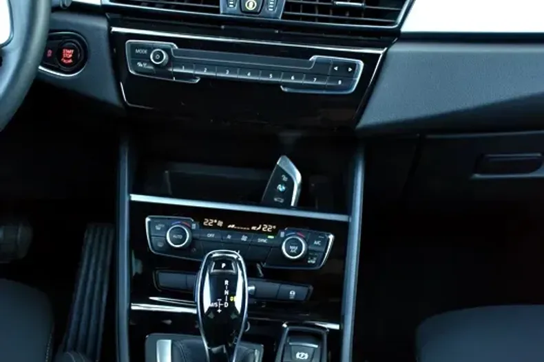 BMW Seria 2 din 2019 cu 169.000 km - oferta BMW153927 - foto 20