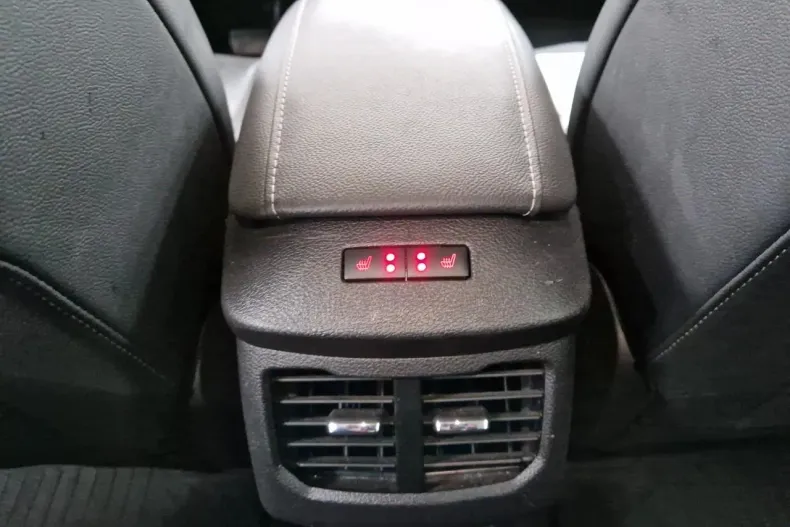 Ford Mondeo din 2020 cu 63.000 km - oferta FOR153931 - foto 8